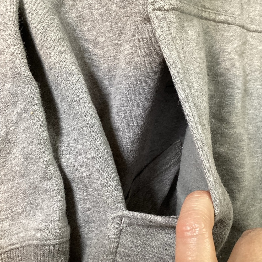Lululemon Women’s Heather Gray Pullover Hoodie - Picture 4 of 7